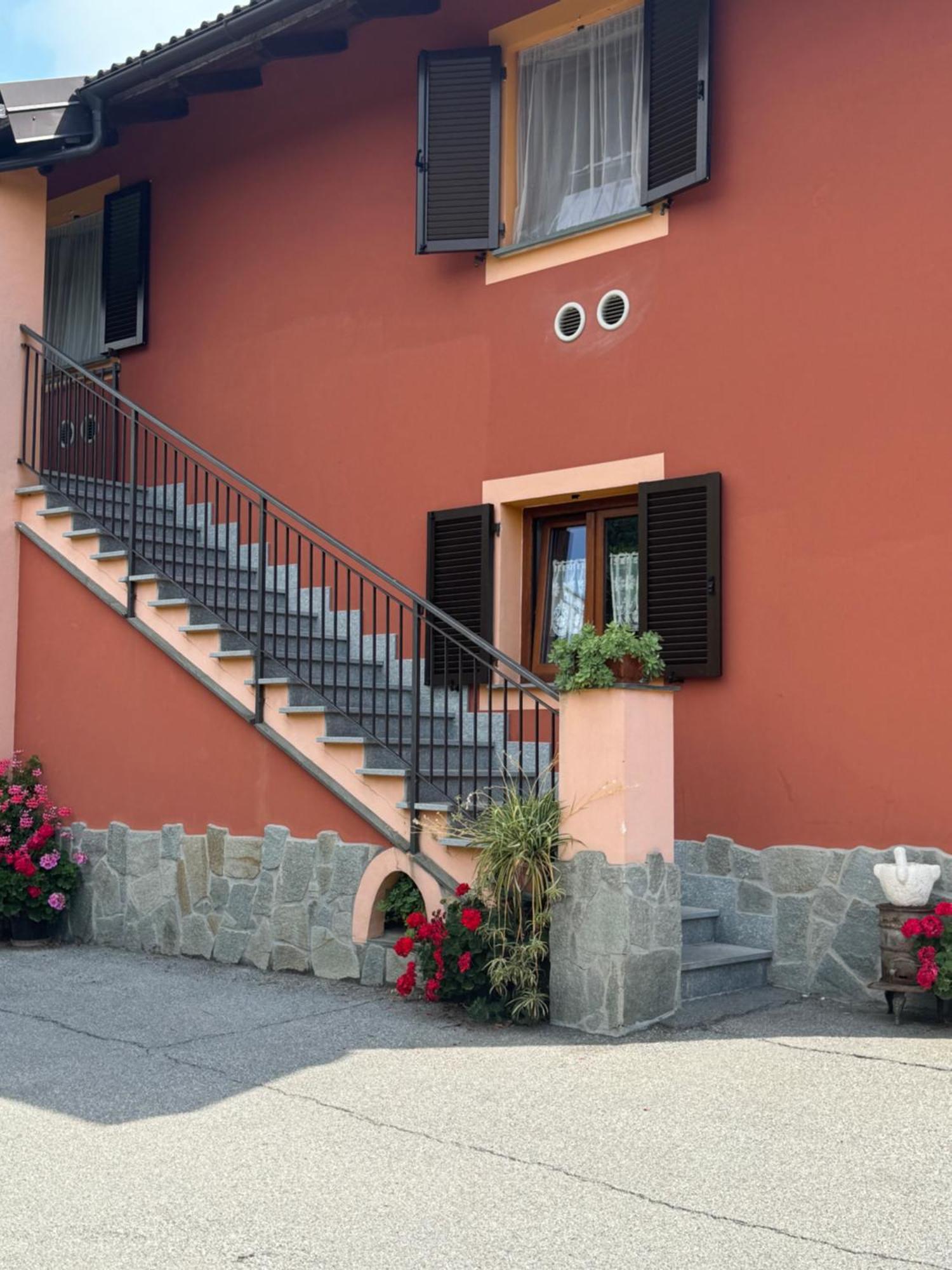 B&B Al Ciliegio Del Turchino Mele Bagian luar foto