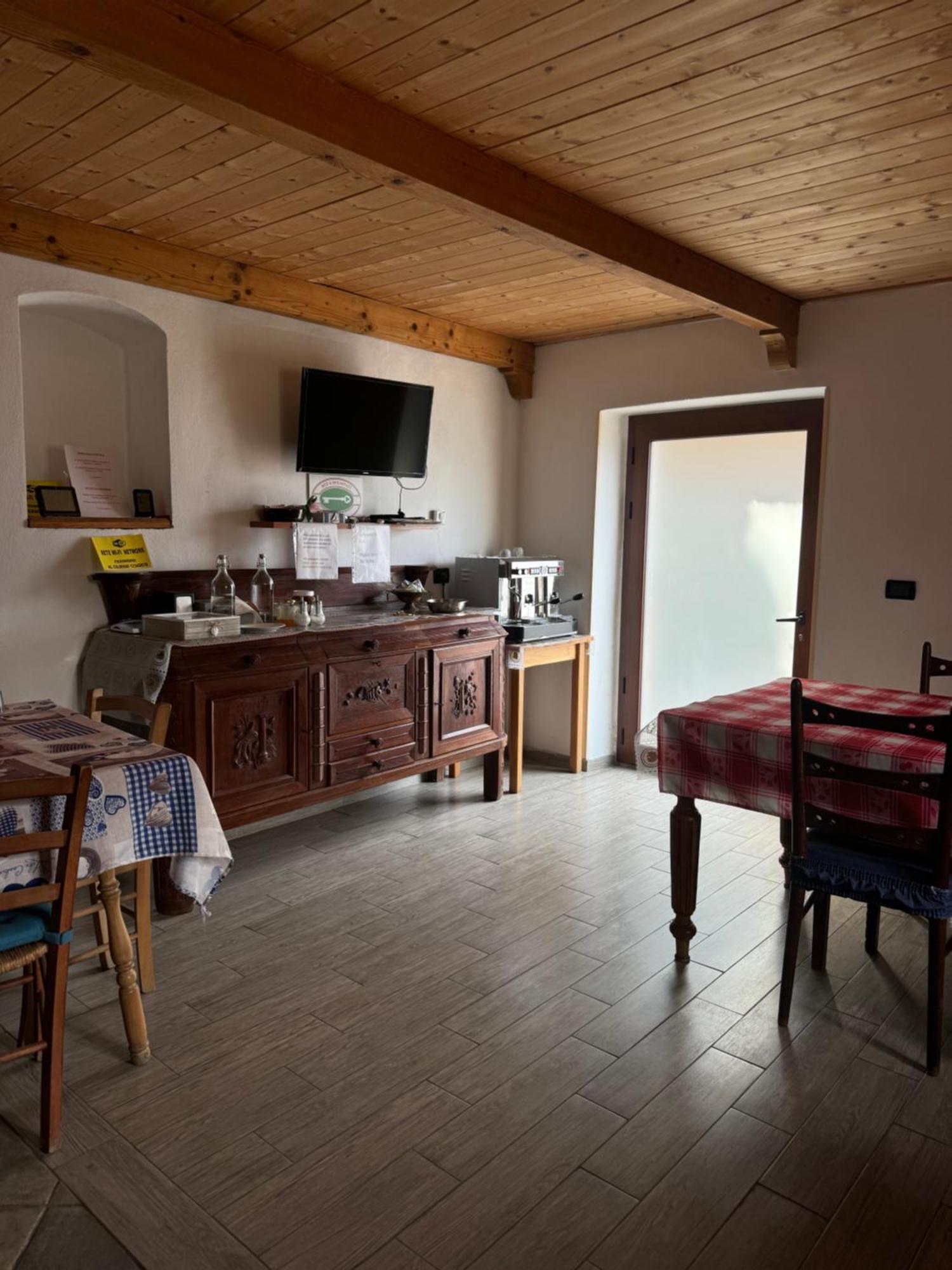 B&B Al Ciliegio Del Turchino Mele Bagian luar foto